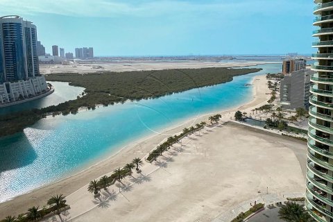 Apartment in Al Reem Island, Abu Dhabi, UAE 2 bedrooms, 134 sq.m. № 615859 - photo 1