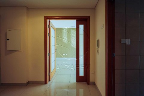 Apartment in Al Reem Island, Abu Dhabi, UAE 2 bedrooms, 134 sq.m. № 615859 - photo 12