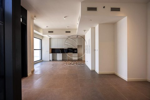 Apartment in Al Reem Island, Abu Dhabi, UAE 1 room, 45 sq.m. № 615857 - photo 2