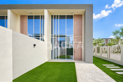 Townhouse în Dubai Land, Dubai, EAU 1 dormitor, 103 mp.  №755079