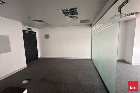 Office in Dubai, UAE 156.9 sq.m. № 662430 - photo 3