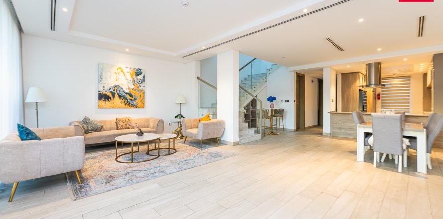 Таунхаус в Jumeirah Park, Дубай, ОАЕ 4 спальні, 187.7м2 № 565601