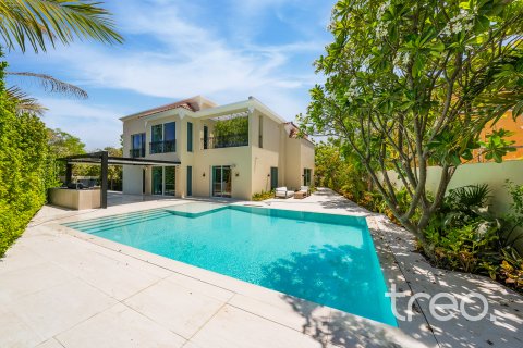 Villa à vendre à  Arabian Ranches, Dubai, EAU 5 chambres, 538.84 m2 № 761290 - photo 2