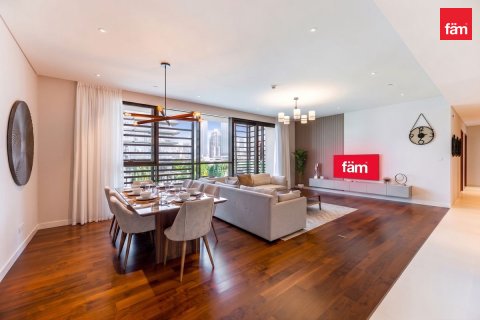 Apartman u gradu City Walk, Dubai, UAE 3 spavaće sobe, 233.6 m2 Br. 722678 - Slika 1