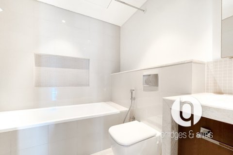 Apartment in Downtown Dubai (Downtown Burj Dubai), UAE 2 bedrooms, 130 sq.m. № 699370 - photo 11