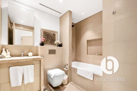 Apartment in Downtown Dubai (Downtown Burj Dubai), UAE 2 bedrooms, 130 sq.m. № 699370 - photo 13
