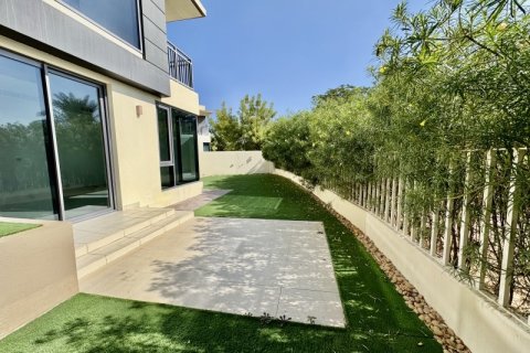 Vila di Dubai Hills Estate, UEA 4 kamar tidur, 313 m2 nomor 699368 - foto 9