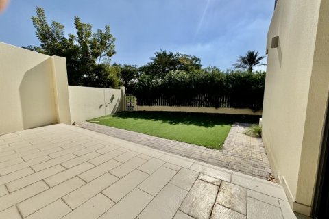 Vila di Dubai Hills Estate, UEA 4 kamar tidur, 313 m2 nomor 699368 - foto 16