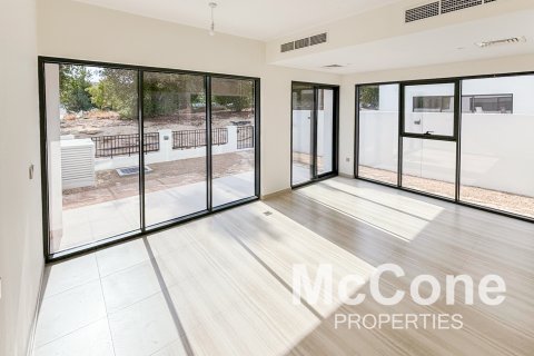 Řadový dům v DAMAC Hills (Akoya by DAMAC), Dubai, SAE 4 ložnice, 228.82 m² Č.: 587153 - fotografie 1