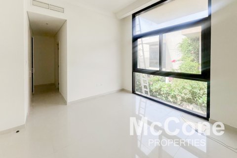Shtëpi në qytet në DAMAC Hills (Akoya by DAMAC), Dubai, Emiratet e Bashkuara Arabe 3 dhoma gjumi, 253.81 m2. № 587155 - Foto 10
