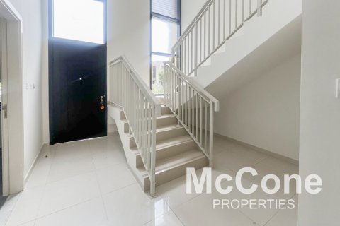 Shtëpi në qytet në DAMAC Hills (Akoya by DAMAC), Dubai, Emiratet e Bashkuara Arabe 3 dhoma gjumi, 253.81 m2. № 587155 - Foto 12