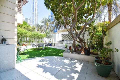 Villa in Dubai Marina, Dubai, UAE 3 bedrooms, 411 sq.m. № 625659 - photo 22