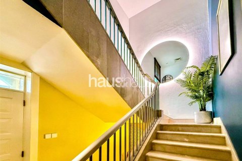 Villa in Dubai Marina, Dubai, UAE 3 bedrooms, 411 sq.m. № 625659 - photo 8