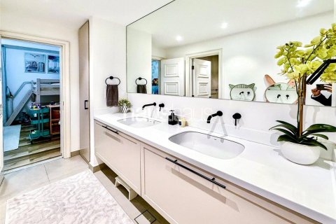 Villa in Dubai Marina, Dubai, UAE 3 bedrooms, 411 sq.m. № 625659 - photo 17