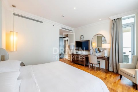 Apartament në Downtown Dubai (Downtown Burj Dubai), Dubai, Emiratet e Bashkuara Arabe 3 dhoma gjumi, 186 m2. № 603149 - Foto 12