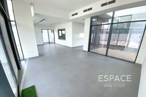 فيلا للبيع في Al Furjan، دبي، الإمارات العربية المتحدة 4 غرفة نوم ، 331 متر مربع ، رقم 738067 - صورة 2