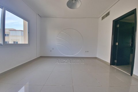 Villa sa Al Reef, Abu Dhabi, UAE 5 silid-tulugan, 273 sq.m. № 615926 - larawan 19