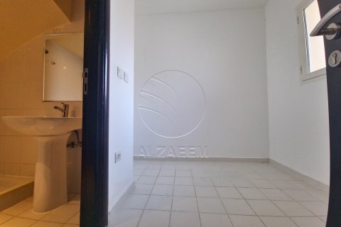Villa sa Al Reef, Abu Dhabi, UAE 5 silid-tulugan, 273 sq.m. № 615926 - larawan 23
