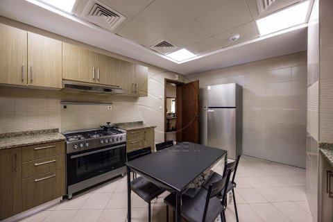 Řadový dům v Al Salam Street, Abu Dhabi, SAE 3 ložnice, 197 m² Č.: 615894 - fotografie 16
