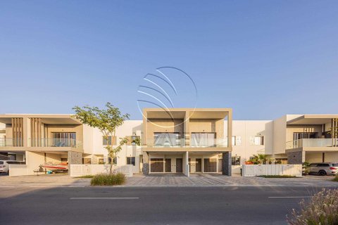 Řadový dům na Yas Island, Abu Dhabi, SAE 3 ložnice, 318 m² Č.: 615896 - fotografie 1