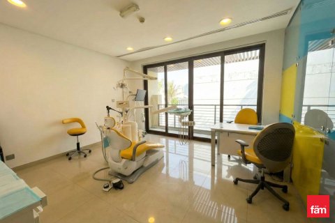 Shop in Al Badaa, Dubai, UAE 217 sq.m. № 679151
