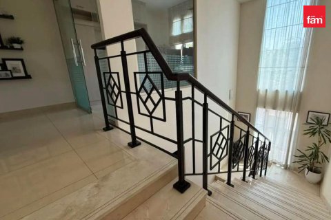 Vilă de închiriat în Dubai, EAU 3 dormitoare, 622.9 mp. №726681 - poză 3