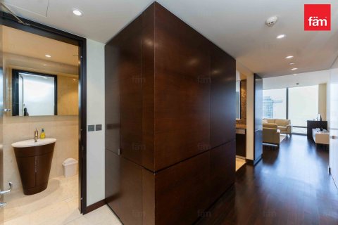 Apartament në Downtown Dubai (Downtown Burj Dubai), Emiratet e Bashkuara Arabe 1 dhomë gjumi, 109 m2. № 612355 - Foto 12
