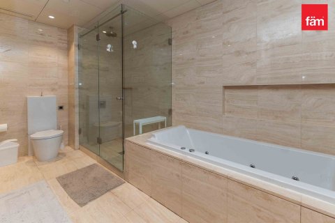 Apartament në Downtown Dubai (Downtown Burj Dubai), Emiratet e Bashkuara Arabe 1 dhomë gjumi, 109 m2. № 612355 - Foto 16