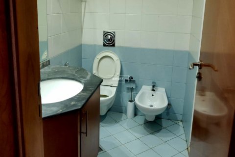 Apartmen di Jumeirah Lake Towers, Dubai, UAE 2 bilik tidur, 122.7 meter persegi № 628809 - foto 16
