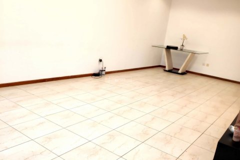 Apartmen di Jumeirah Lake Towers, Dubai, UAE 2 bilik tidur, 122.7 meter persegi № 628809 - foto 4