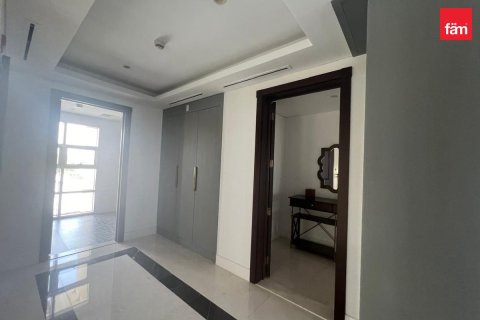 Vila u Dubai, UAE 4 spavaćih soba, 965 m2 Br. 693989 - fotografija 6