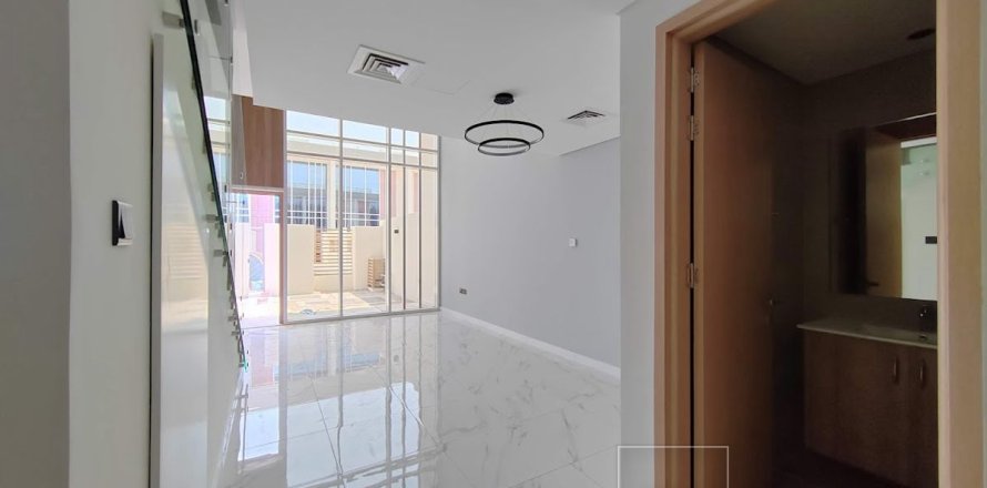 Townhouse i Dubai, UAE 1 soveværelse, 91.6 kvm № 693987