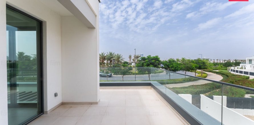 Vilă în Dubai, EAU 4 dormitoare, 494.9 mp.  №703576