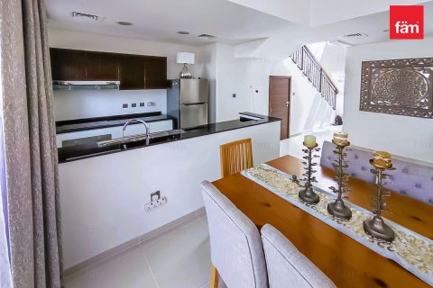 Müüa ridamaja asukohaga Dubai, AÜE: 4 magamistoaga, 174.8 m² Nr 660392 - pilt 3