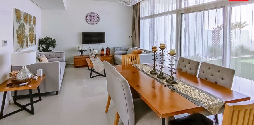 Ridamaja asukohaga Dubai, AÜE: 4 magamistoaga, 174.8 m² Nr 660392