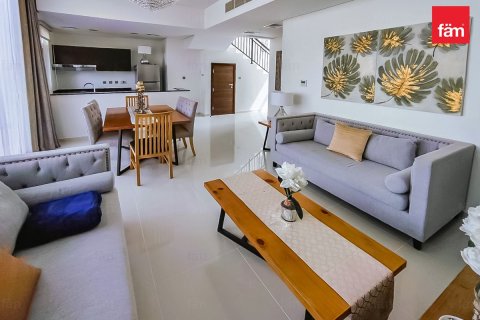 Müüa ridamaja asukohaga Dubai, AÜE: 4 magamistoaga, 174.8 m² Nr 660392 - pilt 2