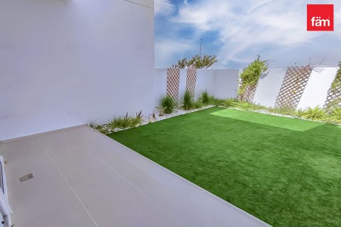 Müüa ridamaja asukohaga Dubai, AÜE: 4 magamistoaga, 174.8 m² Nr 660392 - pilt 12