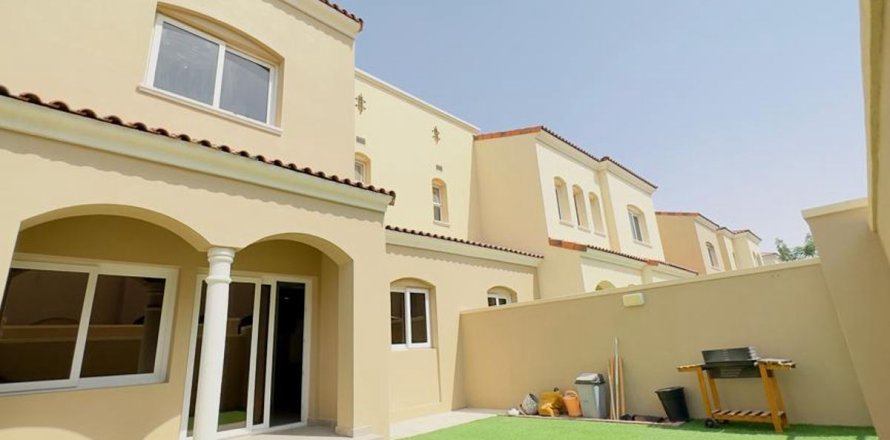 Townhouse in Dubai, UAE 2 bedrooms, 172.4 sq.m. № 660387
