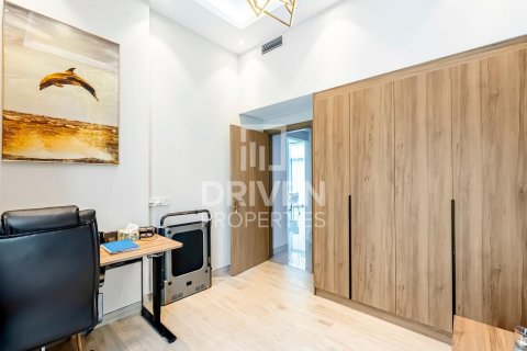 Vila u Al Furjan, Dubai, UAE 4 spavaćih soba, 564.57 m2 Br. 762044 - fotografija 12