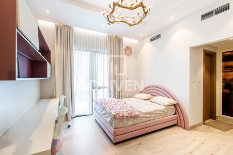Vila u Al Furjan, Dubai, UAE 4 spavaćih soba, 564.57 m2 Br. 762044 - fotografija 13