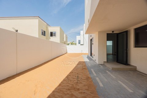 Vila na Yas Island, Abu Dhabi, SAE 3 ložnice, 348 m² Č.: 614943 - fotografie 2