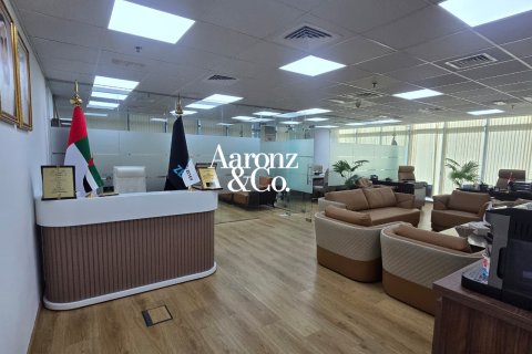 Office til leje i Business Bay, Dubai, UAE 101 kvm № 691984 - foto 2