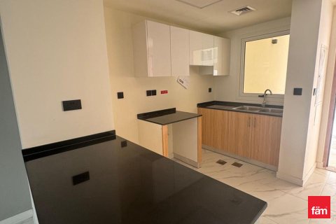 Vilă de închiriat în Dubai, EAU 2 dormitoare, 133.4 mp. №691238 - poză 3