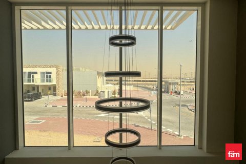 Vilă de închiriat în Dubai, EAU 2 dormitoare, 133.4 mp. №691238 - poză 4