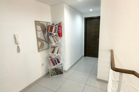 Townhouse til salg i Al Ghadeer, Abu Dhabi, UAE 2 soveværelser, 185 kvm № 716860 - foto 8