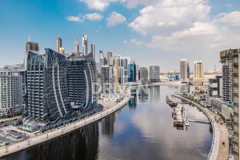Lägenhet uthyres i Business Bay, Dubai, UAE 1 sovrum, 91.04 kvm Nr. 747010 - fotografi 16