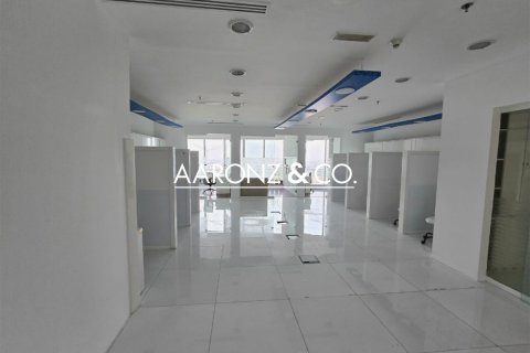 Üürile anda kontor asukohaga Business Bay, Dubai, AÜE: 100 m² Nr 693867 - pilt 3