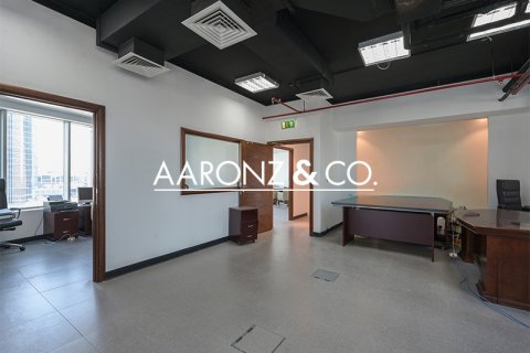 Üürile anda kontor asukohaga Business Bay, Dubai, AÜE: 149 m² Nr 693866 - pilt 4