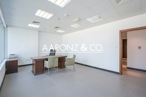 Üürile anda kontor asukohaga Business Bay, Dubai, AÜE: 149 m² Nr 693866 - pilt 5