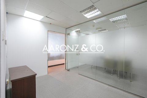 Üürile anda kontor asukohaga Business Bay, Dubai, AÜE: 149 m² Nr 693866 - pilt 10